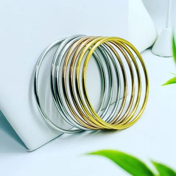 Bangles Plateadas y Doradas